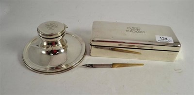 Lot 124 - A silver cigarette case, London, 1916, a silver capstan inkwell, 1917 and a quill