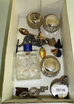 Lot 206 - A small quantity of silver items including a pair of rouge pots and covers, mustard pot, match...