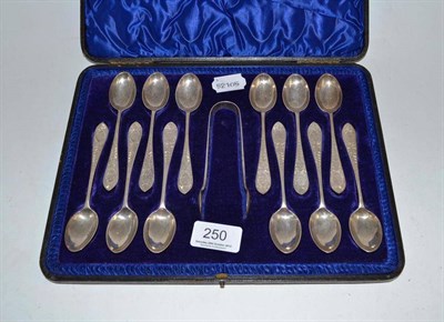 Lot 250 - Cased set of silver teaspoons and tongs