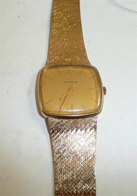 Lot 287 - A 9ct gold gentleman's wristwatch signed Marvin