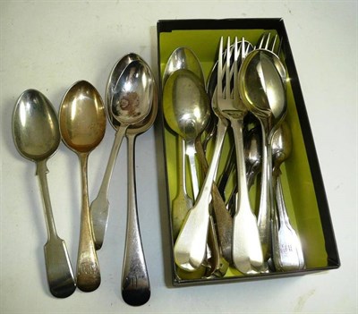 Lot 391 - A collection of Georgian and later silver flatware and a few odd items of silver plate