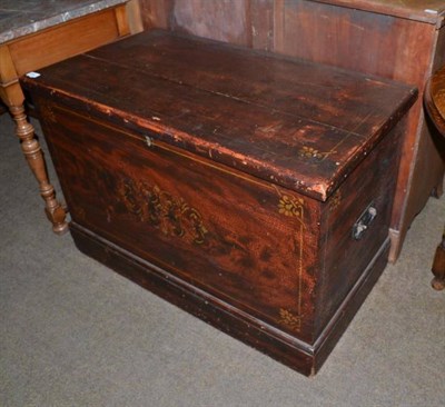 Lot 556 - Pine blanket box with painted decoration