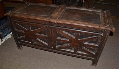 Lot 584 - Late 17th/18th century oak moulded coffer