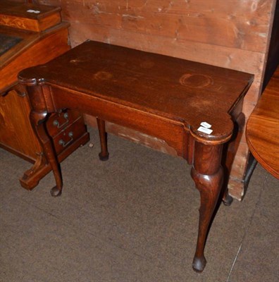 Lot 660 - Oak fold over tea table