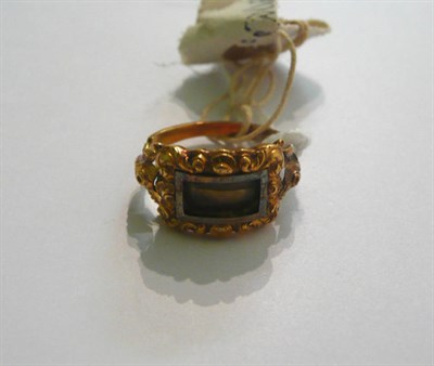 Lot 58 - A mourning ring (a.f.)