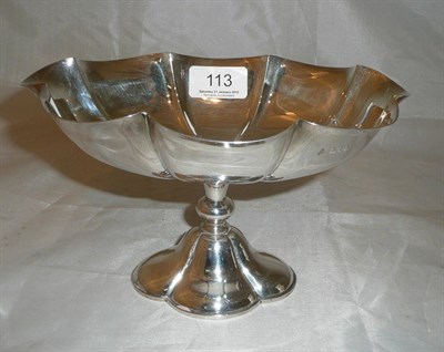Lot 113 - Silver presentation tazza, London 1901, 10.3oz
