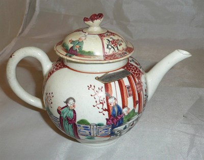 Lot 121 - An 18th century English porcelain teapot decorated with Oriental figures (a.f.)