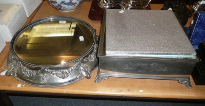 Lot 282 - * Two mirrored wedding cake stands