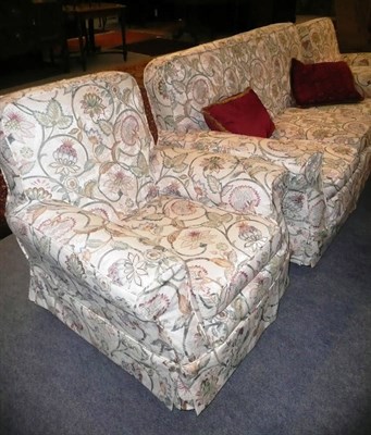 Lot 541 - * A Victorian three piece suite upholstered in cream floral chintz