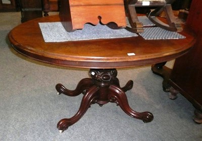 Lot 560 - Victorian mahogany loo table