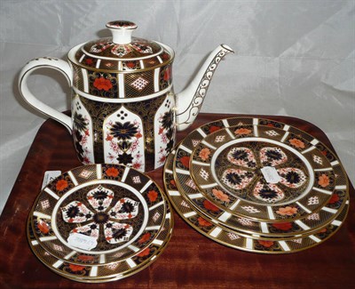 Lot 28 - A Royal Crown Derby teapot and eight other pieces