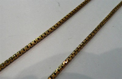 Lot 250 - A 9ct gold necklace