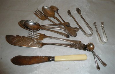 Lot 278 - Five silver spoons and tongs, and small quantity plate