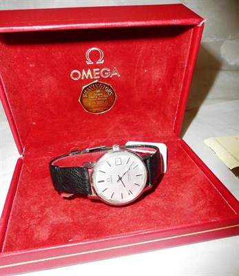 Lot 372 - A stainless steel wristwatch signed Omega, Seamaster, with Omega box and booklet