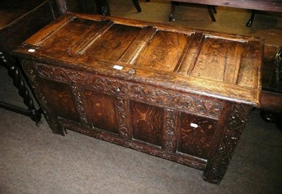 Lot 540 - Oak coffer