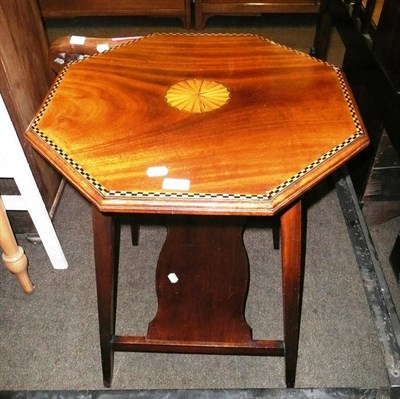 Lot 594 - An Edwardian inlaid mahogany occasional table