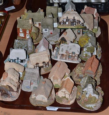 Lot 357 - A collection of twenty three Lilliput Lane cottages