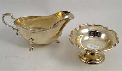 Lot 392 - Walker and Hall silver pedestal bowl and silver sauce boat (2)