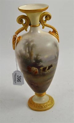 Lot 396 - A Grainger's Worcester vase