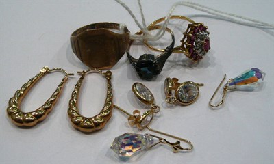 Lot 216 - A 9ct gold signet ring, assorted other rings and earrings