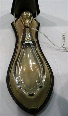 Lot 259 - A Victorian white metal and glass scent bottle in fitted case