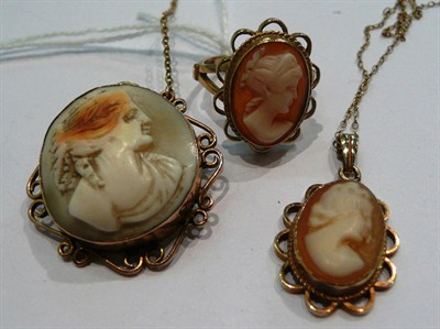 Lot 336 - A 9ct gold cameo ring, a cameo pendant on chain and a cameo brooch (3)