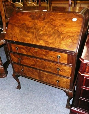 Lot 462 - 1920s/1930s walnut bureau