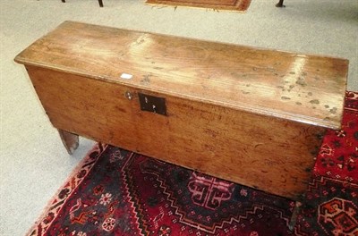 Lot 489 - 17th century boarded oak coffer