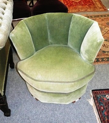 Lot 518 - Art Deco tub chair