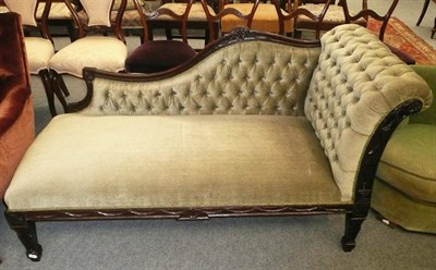 Lot 520 - Carved mahogany chaise longue