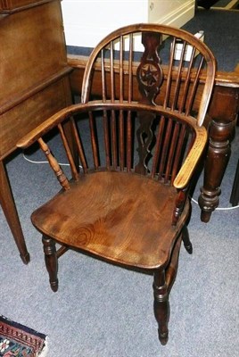 Lot 608 - A Windsor chair