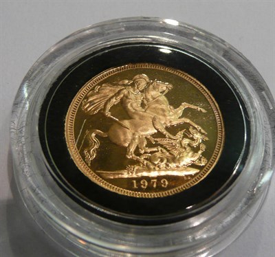 Lot 61 - A cased 1979 sovereign