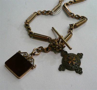 Lot 75 - A 9ct gold Albert chain with cornelian fob