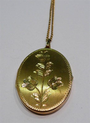 Lot 278 - A 9ct gold brushed finish locket on chain