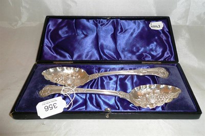 Lot 356 - Pair of Georgian berry spoons, London