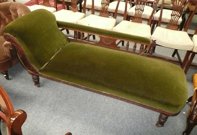 Lot 574 - Victorian chaise longue