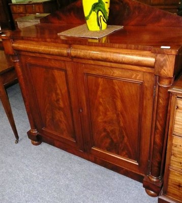 Lot 670 - Victorian mahogany chiffonier