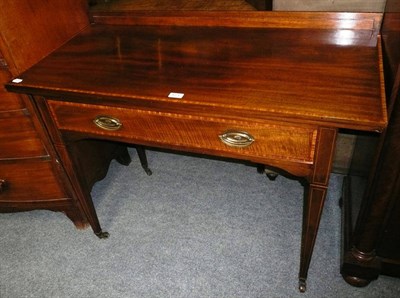 Lot 671 - Edwardian mahogany inlaid single drawer side table