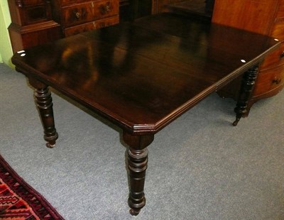 Lot 673 - A late Victorian mahogany extending dining table