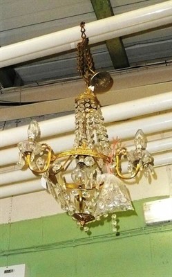 Lot 700 - Chandelier