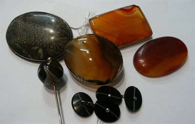 Lot 159 - A pair of agate and seed pearl cufflinks, a sardonyx hat pin, a moss agate brooch, an agate brooch