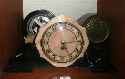 Lot 210 - An Art Deco three piece clock garniture, another Art Deco clock and a mantel clock