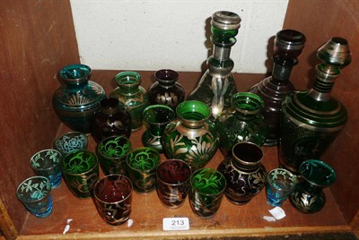 Lot 213 - A shelf of assorted glass