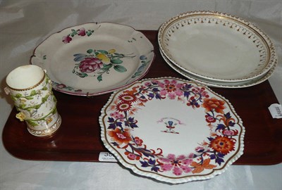 Lot 350 - A Colebrookdale vase, a pair of Bloor Derby bowls, a Flight Barr and Barr armorial plate and a...