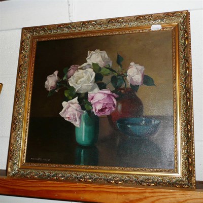 Lot 516 - E Hartley Mooney 'Still life of flowers' oil painting