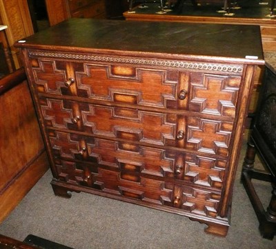 Lot 636 - 17th century style oak chest