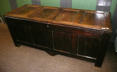 Lot 653 - An 18th century oak coffer