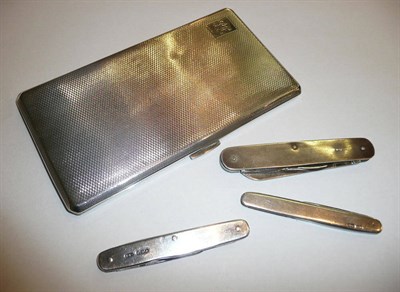 Lot 20 - A silver cigarette case and three silver pocket knives, cased (4)