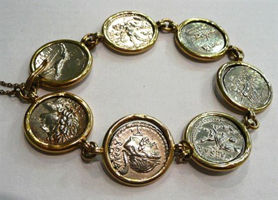 Lot 33 - A Bulgari type 'Ancient Coin' bracelet