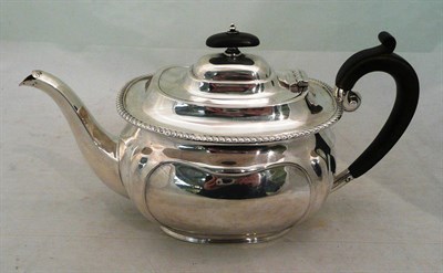 Lot 192 - A silver teapot, London, 1910